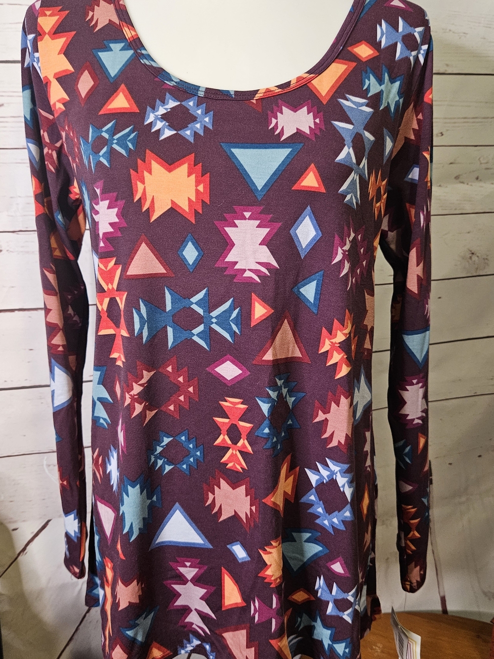 LuLaRoe Long Sleeve Scoop Neck Top in Plum with Multicolor Geo Print